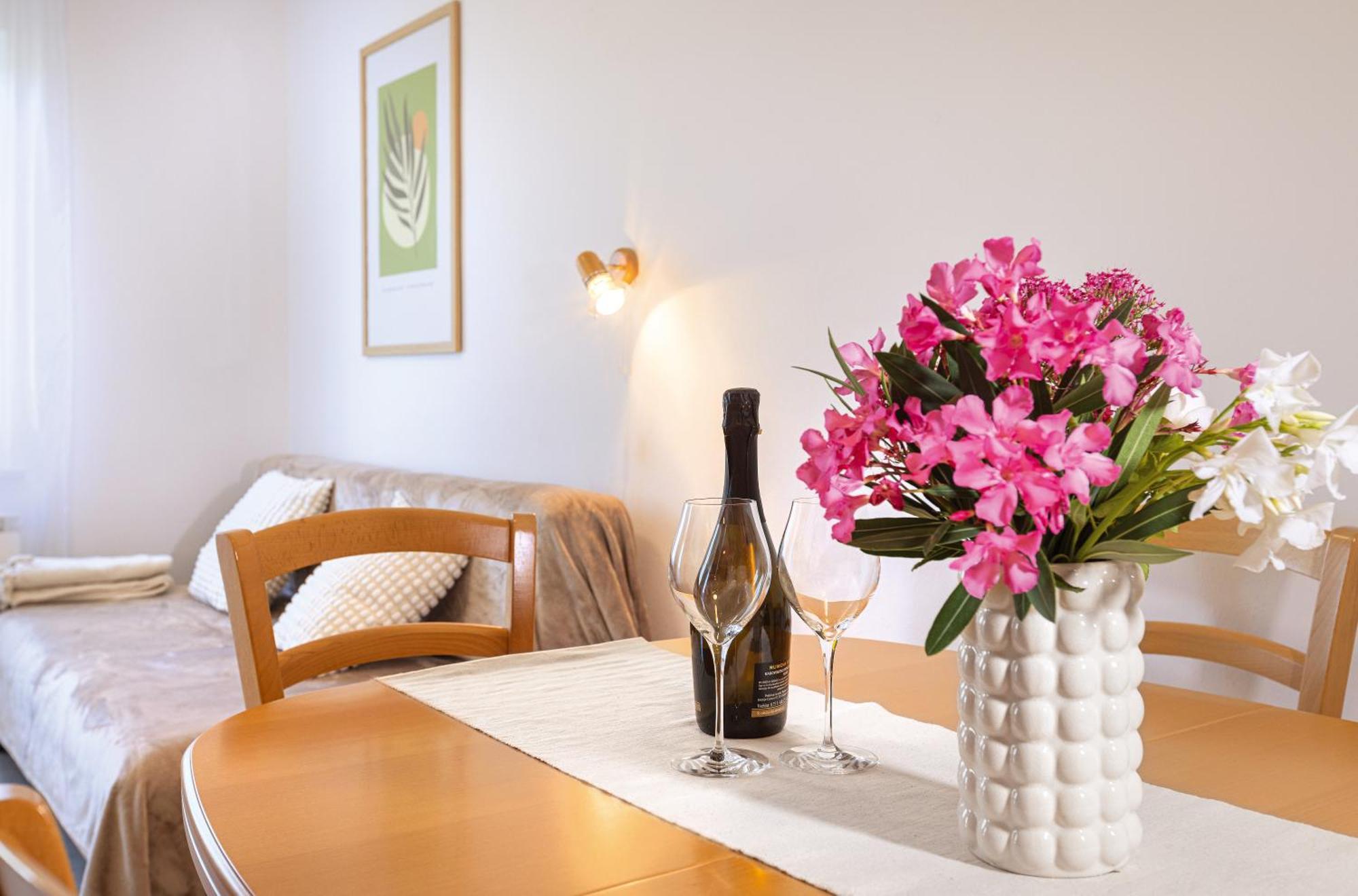 Ferienwohnung House Olive Garden Strunjan Exterior foto
